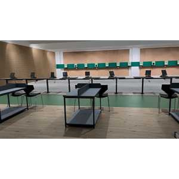 L'interno dello stand da 10 metri per le discipline ad aria compressa - L'interno dello stand da 10 metri per le discipline ad aria compressa