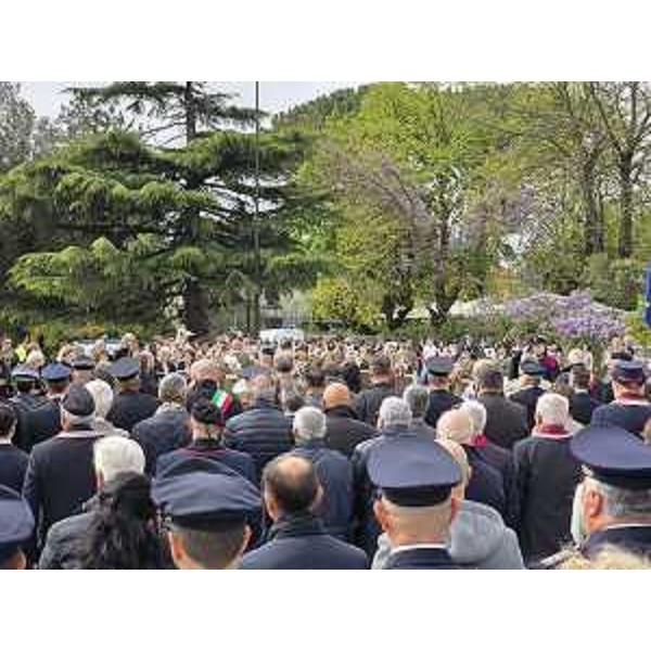 Un altro momento della partecipata cerimonia - Un altro momento della partecipata cerimonia