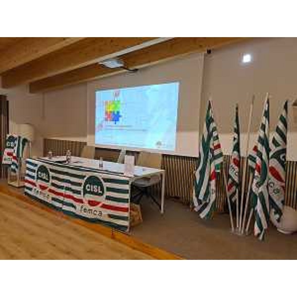 La Femca Cisl Fvg ha tenuto il suo quarto congresso regionale a Fiume Veneto: delegati da tutta la regione - La Femca Cisl Fvg ha tenuto il suo quarto congresso regionale a Fiume Veneto: delegati da tutta la regione