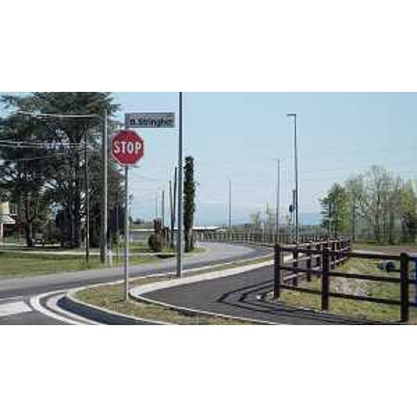 Il tracciato di raccordo tra l'abitato di Lauzacco e la ciclovia Alpe Adria - Il tracciato di raccordo tra l'abitato di Lauzacco e la ciclovia Alpe Adria