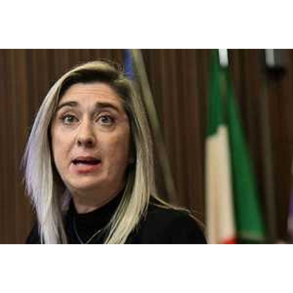 L'assessore alle Infrastrutture e territorio Cristina Amirante - L'assessore alle Infrastrutture e territorio Cristina Amirante