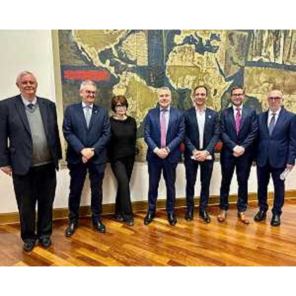 Foto di gruppo al termine della conferenza stampa. Al centro il governatore Massimiliano Fedriga con gli assessori Sergio Emidio Bini e Alessia Rosolen, a destra l'assessore Riccardo Riccardi - Foto di gruppo al termine della conferenza stampa. Al centro il governatore Massimiliano Fedriga con gli assessori Sergio Emidio Bini e Alessia Rosolen, a destra l'assessore Riccardo Riccardi