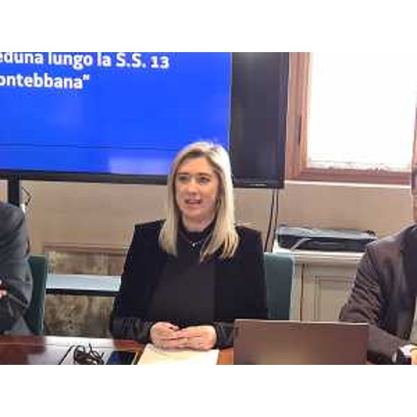 L'assessore regionale alle Infrastrutture Cristina Amirante - L'assessore regionale alle Infrastrutture Cristina Amirante