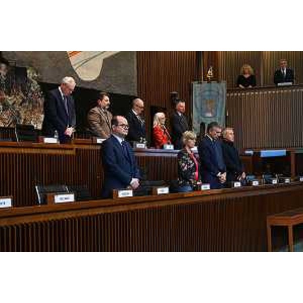 I banchi della Giunta durante la commemorazione - I banchi della Giunta durante la commemorazione