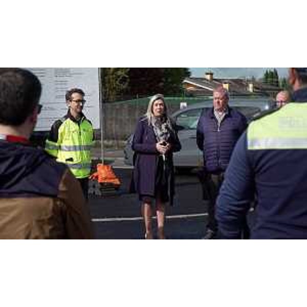 L'assessore Cristina Amirante mentre illustra l'iter progettuale dell'opera viaria. - L'assessore Cristina Amirante mentre illustra l'iter progettuale dell'opera viaria.