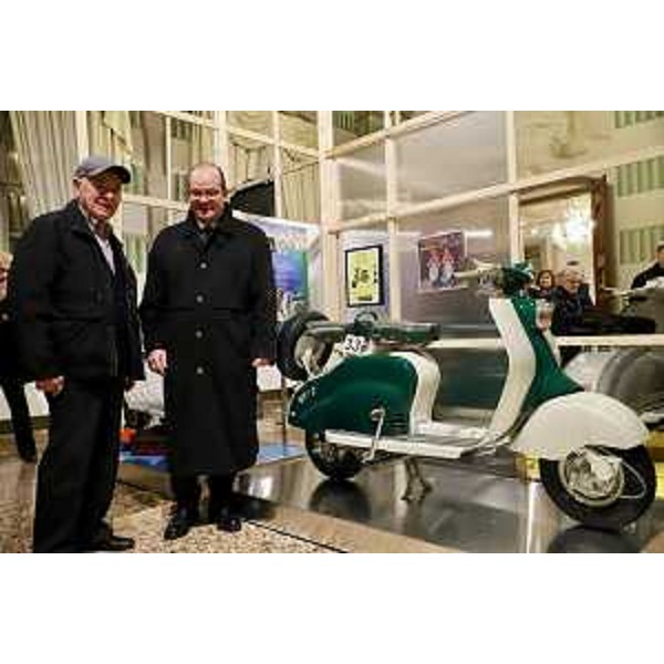 Il vicegovernatore Mario Anzil in occasione della cerimonia di inaugurazione della mostra ospitata a Villa Manin - Il vicegovernatore Mario Anzil in occasione della cerimonia di inaugurazione della mostra ospitata a Villa Manin 