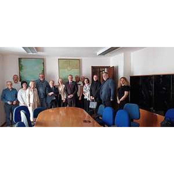 La foto di gruppo con il Garante dei diritti della persona, Enrico Sbriglio, sesto da sinistra - La foto di gruppo con il Garante dei diritti della persona, Enrico Sbriglio, sesto da sinistra 