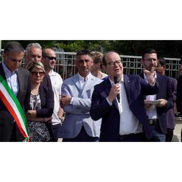 Il vicegovernatore Anzil nel corso del suo intervento - Il vicegovernatore Anzil nel corso del suo intervento