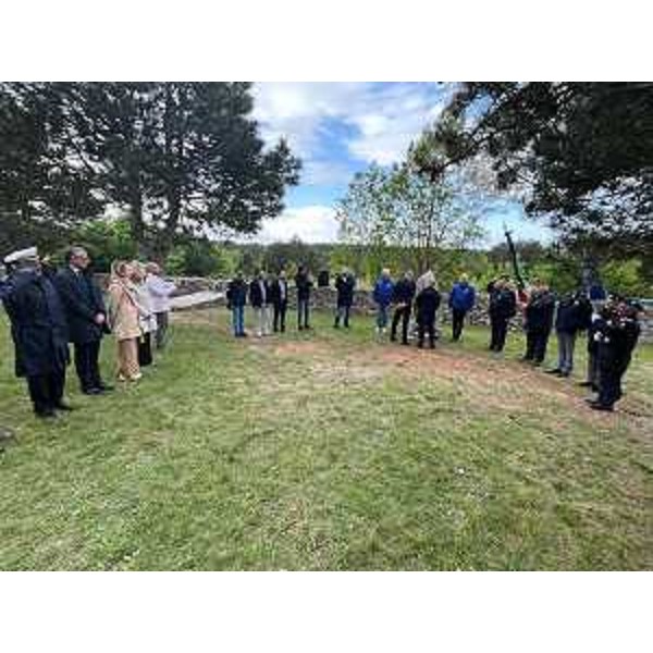 La cerimonia al cippo Anps di Basovizza - La cerimonia al cippo Anps di Basovizza