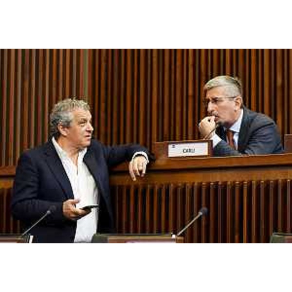 Da sinistra Francesco Martines e Andrea Carli, consiglieri del Pd - Da sinistra Francesco Martines e Andrea Carli, consiglieri del Pd