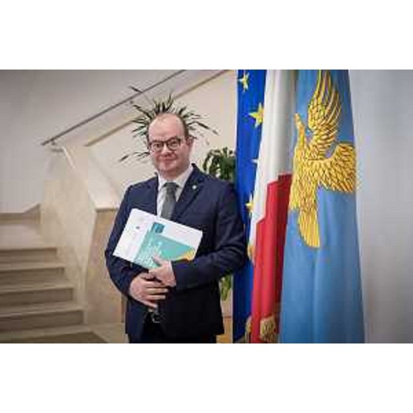 Il vicegovernatoire della Regione Marzio Anzil - Il vicegovernatoire della Regione Marzio Anzil 