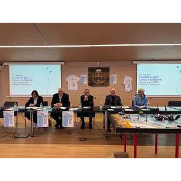 Il tavolo dei relatori alla conferenza stampa di oggi a Feletto Umberto - Il tavolo dei relatori alla conferenza stampa di oggi a Feletto Umberto
