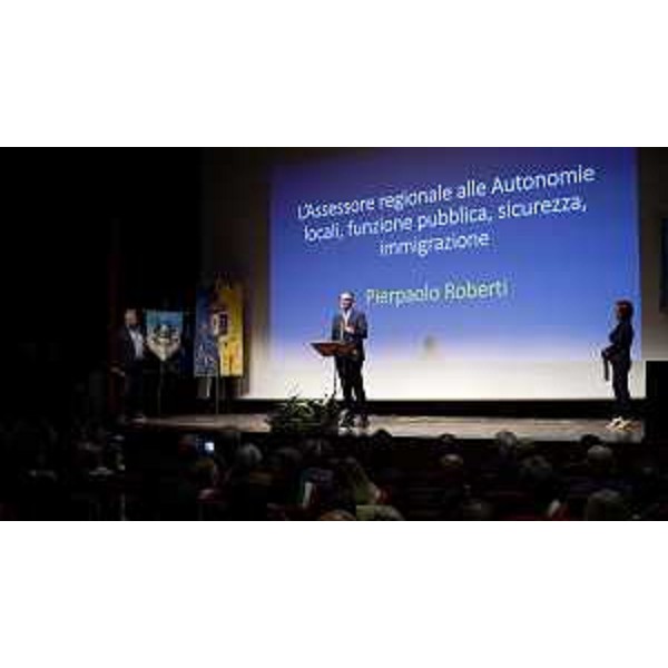 Lassessore regionale alle Autonomie locali e sicurezza Pierpaolo Roberti, alla sedicesima edizione della Giornata regionale della Polizia locale - Lassessore regionale alle Autonomie locali e sicurezza Pierpaolo Roberti, alla sedicesima edizione della Giornata regionale della Polizia locale