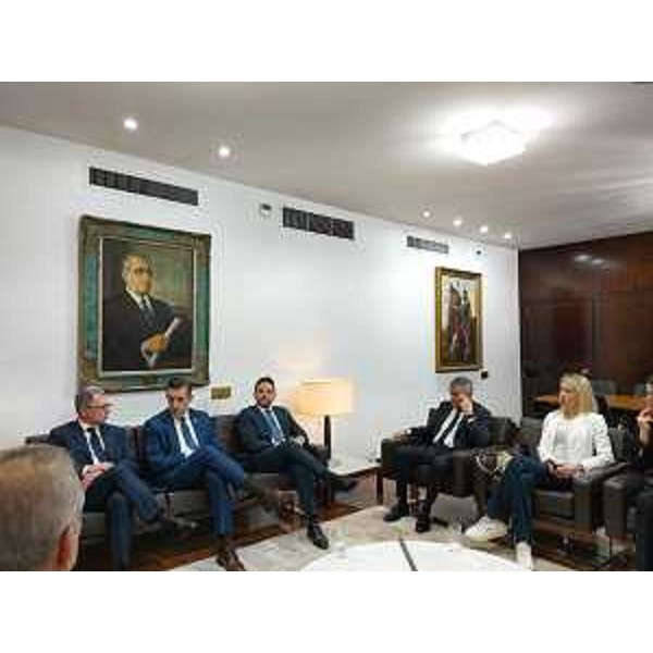 L'assessore regionale Stefano Zannier durante i colloqui con i parlamentari dell'Assemblea dello Stato del Rio Grande do Sul in Brasile. - L'assessore regionale Stefano Zannier durante i colloqui con i parlamentari dell'Assemblea dello Stato del Rio Grande do Sul in Brasile.