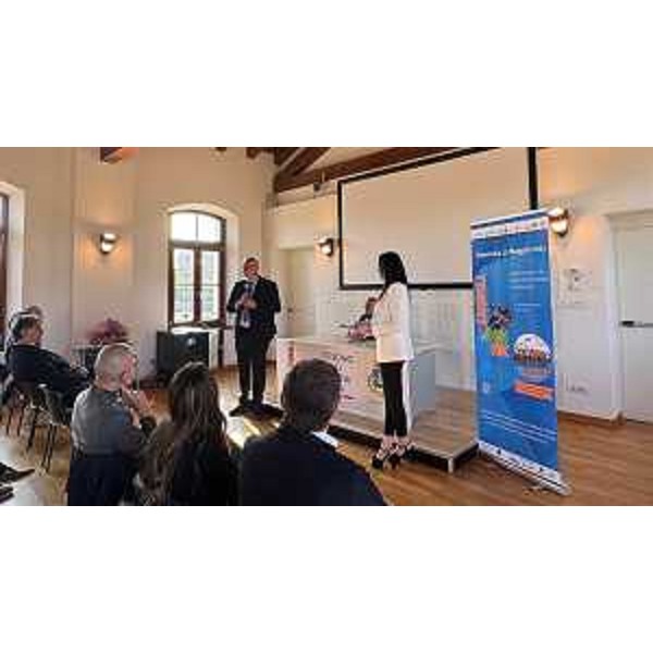 Un altro momento della conferenza stampa, alla presenza del presidente Bordin - Un altro momento della conferenza stampa, alla presenza del presidente Bordin