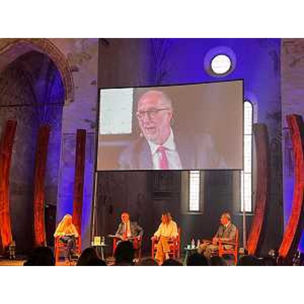 Riccardi interviene nel panel dedicato alla sanità pubblica al festival di Udine nella chiesa di San Francesco - Riccardi interviene nel panel dedicato alla sanità pubblica al festival di Udine nella chiesa di San Francesco
