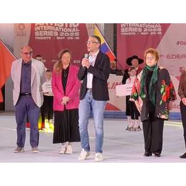 L'assessore Roberti interviene all'apertura dell'Artistic International Series 2025 al Pala Pikelc di Opicina - L'assessore Roberti interviene all'apertura dell'Artistic International Series 2025 al Pala Pikelc di Opicina