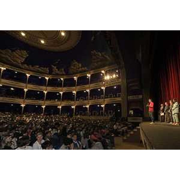 L'intervento dellassessore alla Sicurezza Pierpaolo Roberti durante liniziativa "Mafia il mondo parallelo - storie ed esperienze" al Rossetti di Trieste. - L'intervento dellassessore alla Sicurezza Pierpaolo Roberti durante liniziativa "Mafia il mondo parallelo - storie ed esperienze" al Rossetti di Trieste.