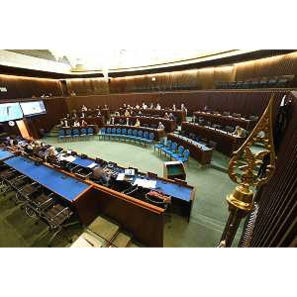 I lavori durante la seduta della IV Commissione - I lavori durante la seduta della IV Commissione