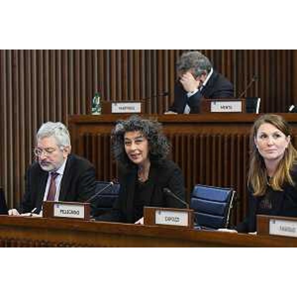 Da destra Rosaria Capozzi (M5S), Serena Pellegrino (Avs) e Furio Honsell (Open), componenti del gruppo Misto - Da destra Rosaria Capozzi (M5S), Serena Pellegrino (Avs) e Furio Honsell (Open), componenti del gruppo Misto