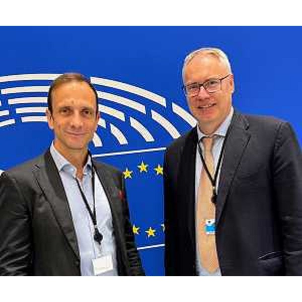 Il presidente del Consiglio regionale, Mauro Bordin, a destra nella foto, con il governatore Massimiliano Fedriga - Il presidente del Consiglio regionale, Mauro Bordin, a destra nella foto, con il governatore Massimiliano Fedriga