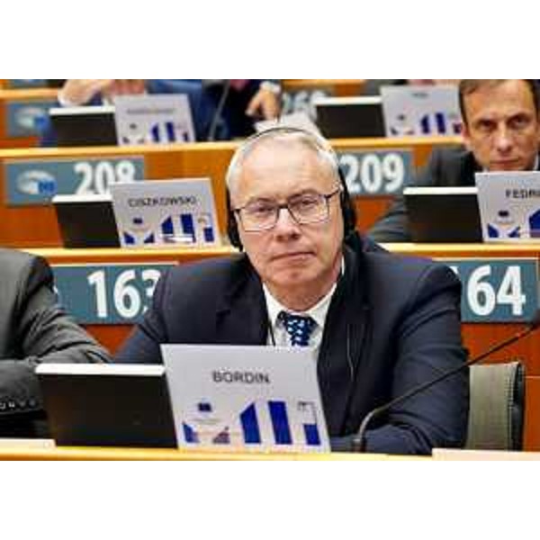 Il presidente Bordin a Bruxelles durante i lavori del Comitato europeo delle Regioni in sessione plenaria - Il presidente Bordin a Bruxelles durante i lavori del Comitato europeo delle Regioni in sessione plenaria