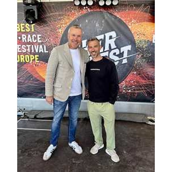 L'assessore alle Attività produttive e Turismo Sergio Emidio Bini all'inaugurazione della 39esima edizione del Biker Fest International di Lignano Sabbiadoro. assieme al campione Marco Melandri. - L'assessore alle Attività produttive e Turismo Sergio Emidio Bini all'inaugurazione della 39esima edizione del Biker Fest International di Lignano Sabbiadoro. assieme al campione Marco Melandri.