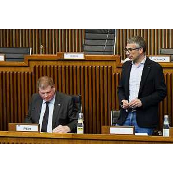 L'intervento dell'assessore regionale Pierpaolo Roberti. Al suo fianco il consigliere Pisani - L'intervento dell'assessore regionale Pierpaolo Roberti. Al suo fianco il consigliere Pisani