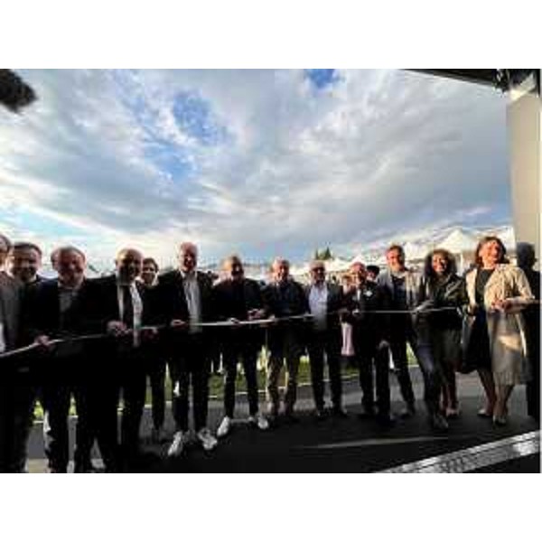 Il taglio del nastro a Sapori Pro Loco - Il taglio del nastro a Sapori Pro Loco