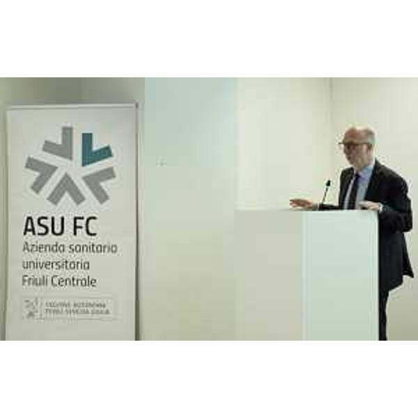 L'intervento dellassessore alla Salute Riccardo Riccardi. - L'intervento dellassessore alla Salute Riccardo Riccardi.