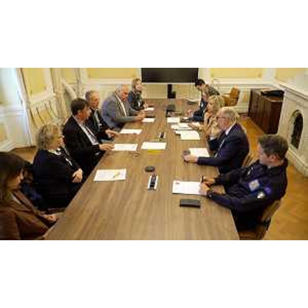 La riunione nella Prefettura di Gorizia sui temi della protezione civile - La riunione nella Prefettura di Gorizia sui temi della protezione civile