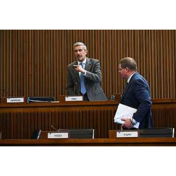 Il dem Andrea Carli è stato l'ultimo ad abbandonare l'Aula insieme a Marko Pisani (Ssk) - Il dem Andrea Carli è stato l'ultimo ad abbandonare l'Aula insieme a Marko Pisani (Ssk)