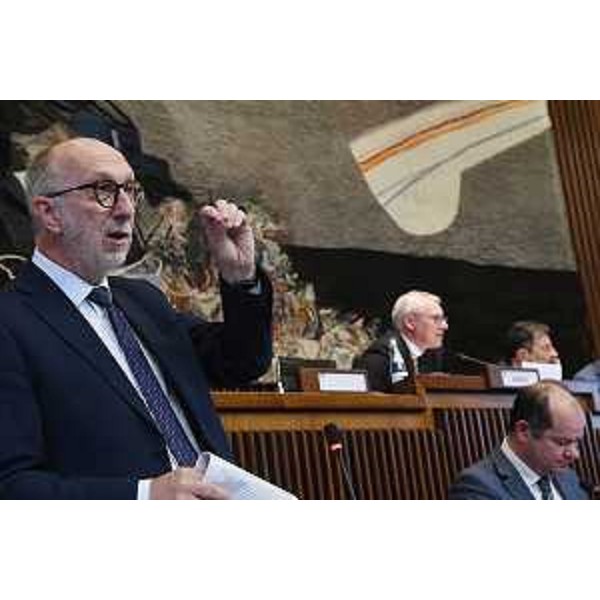 L'assessore regionale alla Salute Riccardo Riccardi, nel suo intervento in Consiglio regionale - L'assessore regionale alla Salute Riccardo Riccardi, nel suo intervento in Consiglio regionale