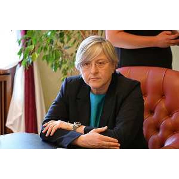 La consigliera regionale Simoa Liguori (Patto per l'Autonmia - Civica Fvg) presente alla consegna della petizione - La consigliera regionale Simoa Liguori (Patto per l'Autonmia - Civica Fvg) presente alla consegna della petizione