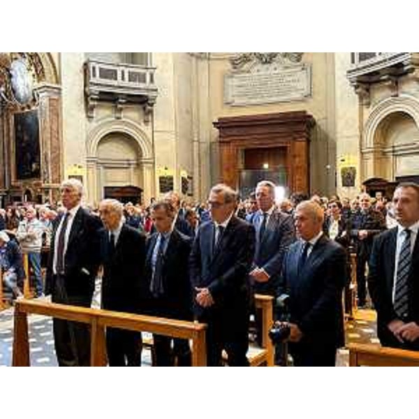 L'assessore alle Difesa dell'ambiente, energia e sviluppo sostenibile Fabio Scoccimarro alle esequie di Nino Benvenuti, nella chiesa degli Artisti a Roma - L'assessore alle Difesa dell'ambiente, energia e sviluppo sostenibile Fabio Scoccimarro alle esequie di Nino Benvenuti, nella chiesa degli Artisti a Roma