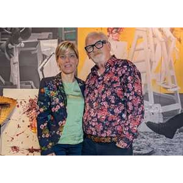 L'assessore alle finanze Barbara Zilli con l'artista Giordano Floreancig - L'assessore alle finanze Barbara Zilli con l'artista Giordano Floreancig 