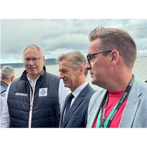 Il presidente del Cr Fvg, Mauro Bordin, con il primo ministro di Slovenia, Robert Golob, e il sindaco di Nova Gorica, Samo Turel - Il presidente del Cr Fvg, Mauro Bordin, con il primo ministro di Slovenia, Robert Golob, e il sindaco di Nova Gorica, Samo Turel