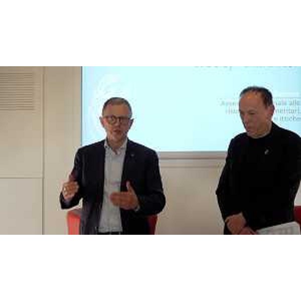 L'assessore Anzil nel corso del suo intervento - L'assessore Anzil nel corso del suo intervento