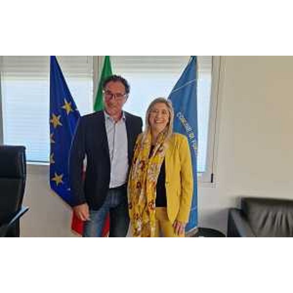L'assessore alle Infrastrutture e territorio Cristina Amirante e il sindaco di Fontanfredda Michele Pegolo - L'assessore alle Infrastrutture e territorio Cristina Amirante e il sindaco di Fontanfredda Michele Pegolo