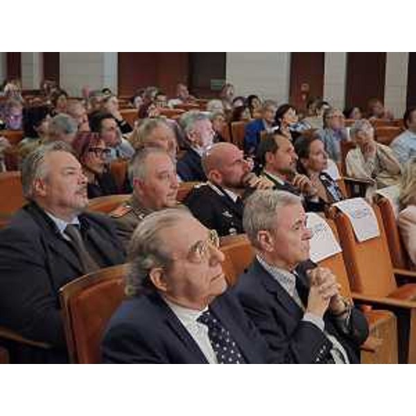 Diego Bernardis (primo da sx) all'inaugurazione di èStoria a Gorizia - Diego Bernardis (primo da sx) all'inaugurazione di èStoria a Gorizia