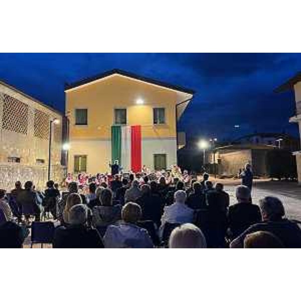 Un momento della suggestiva esibizione serale - Un momento della suggestiva esibizione serale