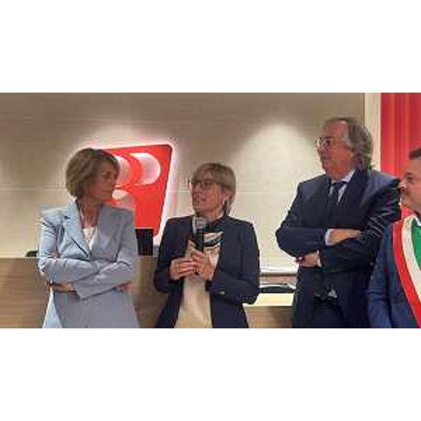 L'assessore regionale alle Finanze Barbara Zilli al microfono - L'assessore regionale alle Finanze Barbara Zilli al microfono