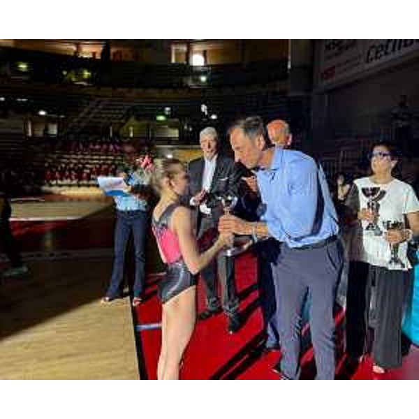 Il governatore della Regione Massimiliano Fedriga durante la premiazione della manifestazione - Il governatore della Regione Massimiliano Fedriga durante la premiazione della manifestazione 