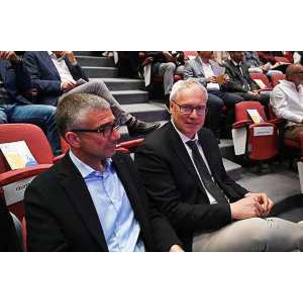 Il presidente Bordin, a destra nella foto, accanto all'assessore regionale Pierpaolo Roberti - Il presidente Bordin, a destra nella foto, accanto all'assessore regionale Pierpaolo Roberti