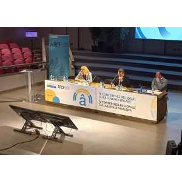 Da sinistra, Patrizia Pavatti, Eros Cisilino e William Cisilino durante il dibattito finale della Conferenza - Da sinistra, Patrizia Pavatti, Eros Cisilino e William Cisilino durante il dibattito finale della Conferenza