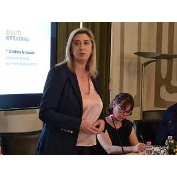 L'assessore Cristina Amirante in un momento del suo intervento - L'assessore Cristina Amirante in un momento del suo intervento