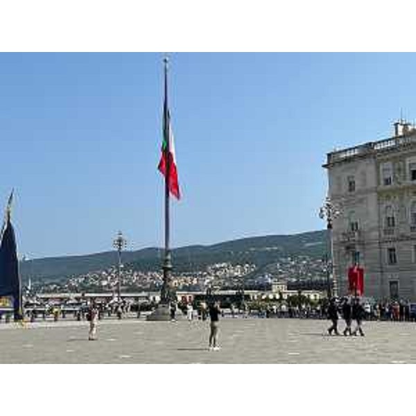 Momenti della celebrazione del 12 Giugno a Trieste - Momenti della celebrazione del 12 Giugno a Trieste