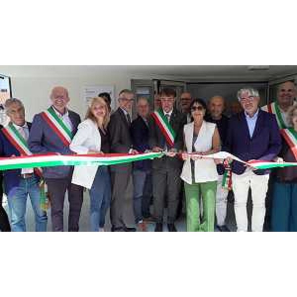 Taglio del nastro della nuova sede del Consorzio culturale del monfalconese alla presenza dell'assessore regionale alle Autonomie Locali Pierpaolo Roberti - Taglio del nastro della nuova sede del Consorzio culturale del monfalconese alla presenza dell'assessore regionale alle Autonomie Locali Pierpaolo Roberti