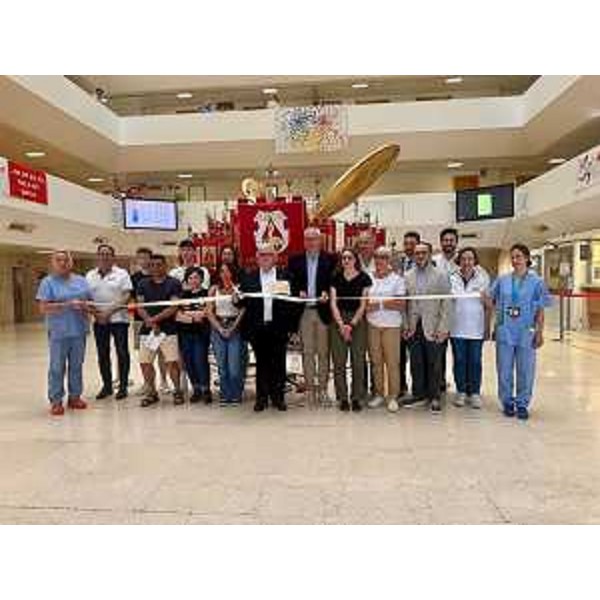 Il presidente del Cr Fvg, Mauro Bordin (al centro) al via della terza maratona del sangue dell'Afds Udine - Il presidente del Cr Fvg, Mauro Bordin (al centro) al via della terza maratona del sangue dell'Afds Udine