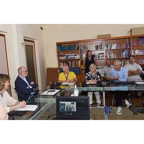 L'assessore Riccardi nel corso dell'incontro con le associazioni - L'assessore Riccardi nel corso dell'incontro con le associazioni
